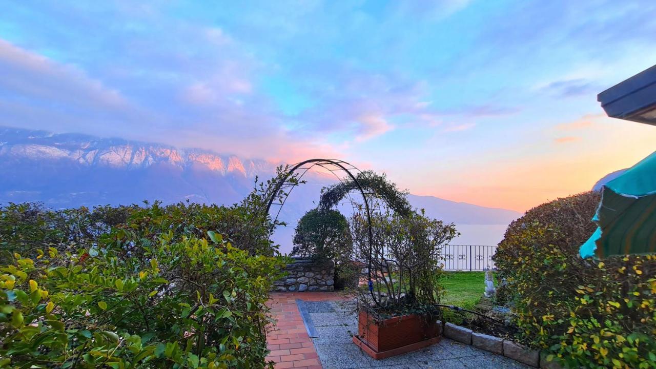 Casa Elka Residence Lake View And Pool By Garda Domus Mea Pieve  ภายนอก รูปภาพ