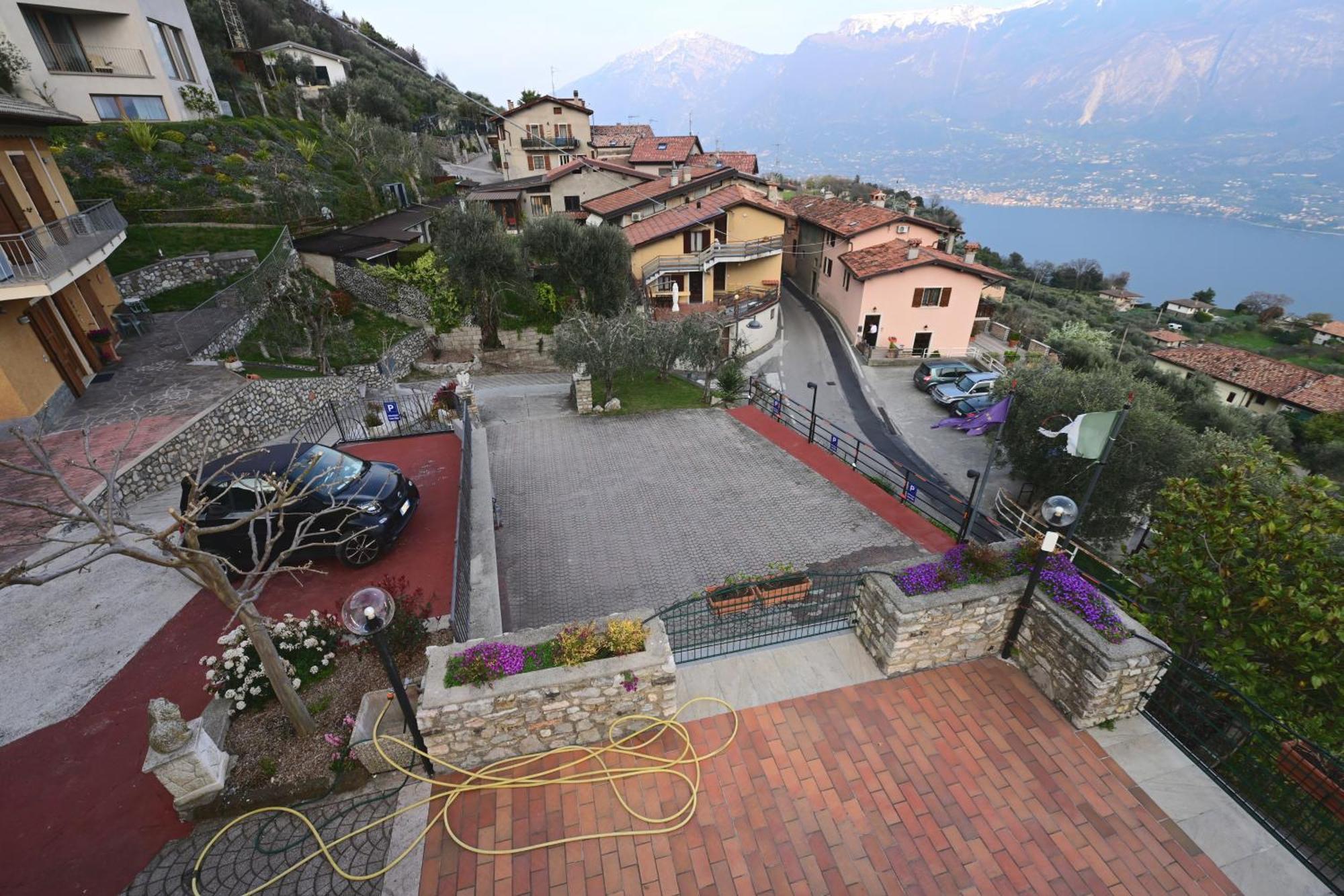 Casa Elka Residence Lake View And Pool By Garda Domus Mea Pieve  ภายนอก รูปภาพ
